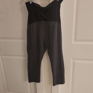 Ingrid & Isabel Gray Leggings - Maternity